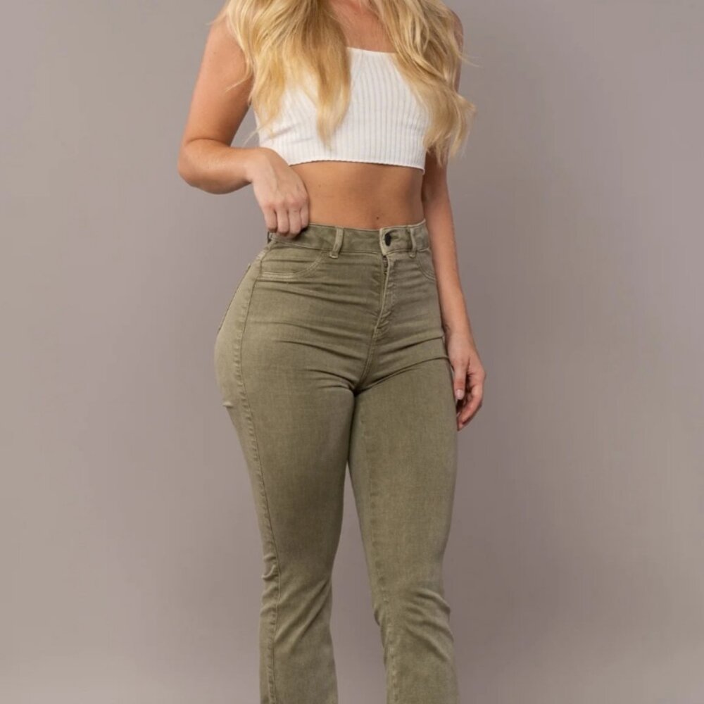 Fitjeans Pastel Flared -Khaki - Size M